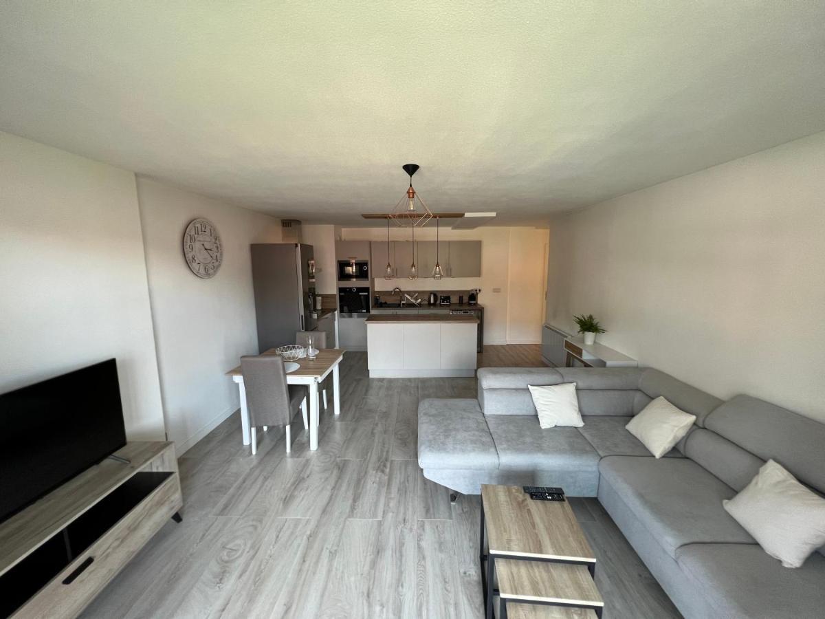 Appartement Entre Lacs, Montagnes Et Stations De Ski Bonneville Exterior photo